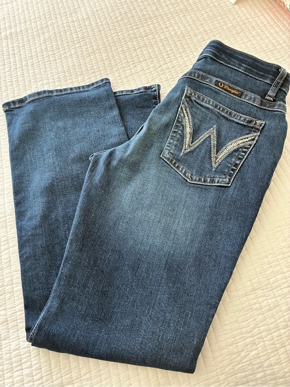 Wrangler Blue Denim Jeans with Embroidered Pocket